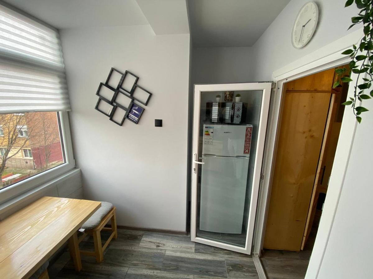 Night Lotus Apartment Hunedoara Exterior foto